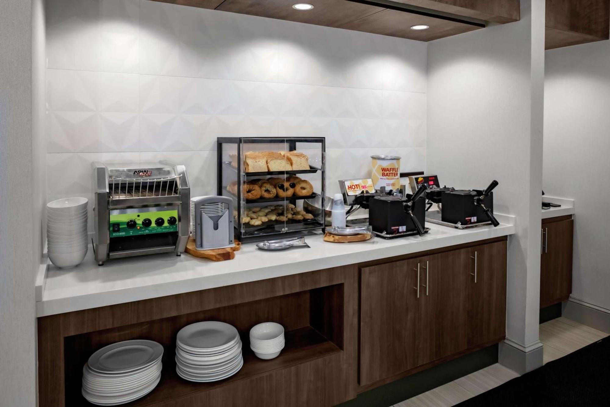 Hilton Garden Inn Atlanta Perimeter Center Dunwoody Esterno foto